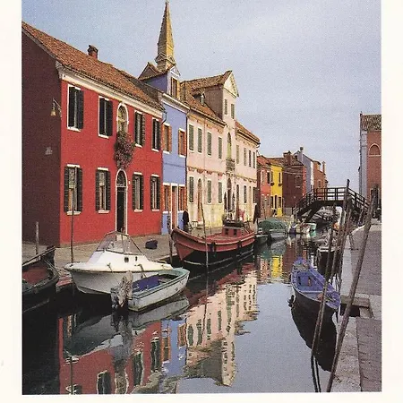 Wondrous Palazzetto 1619 In Magical Island Бурано