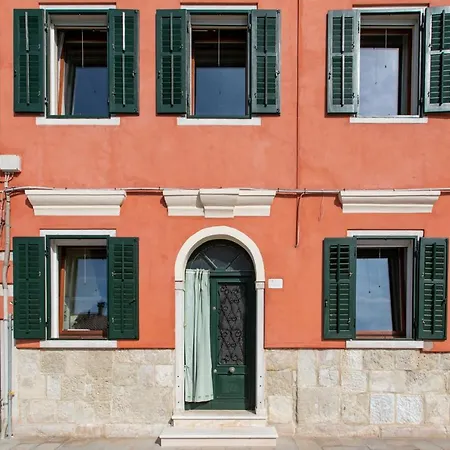 Дом отдыха Wondrous Palazzetto 1619 In Magical Island *